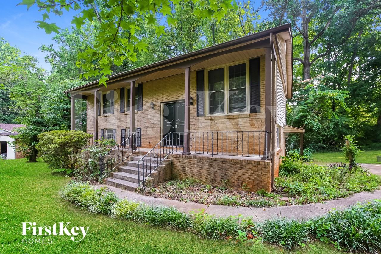 9208 Thayer Rd - Photo 3 of 15