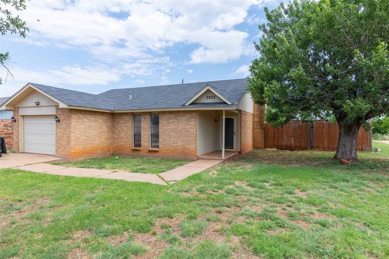 3902 Karen Dr - Photo 2 of 24