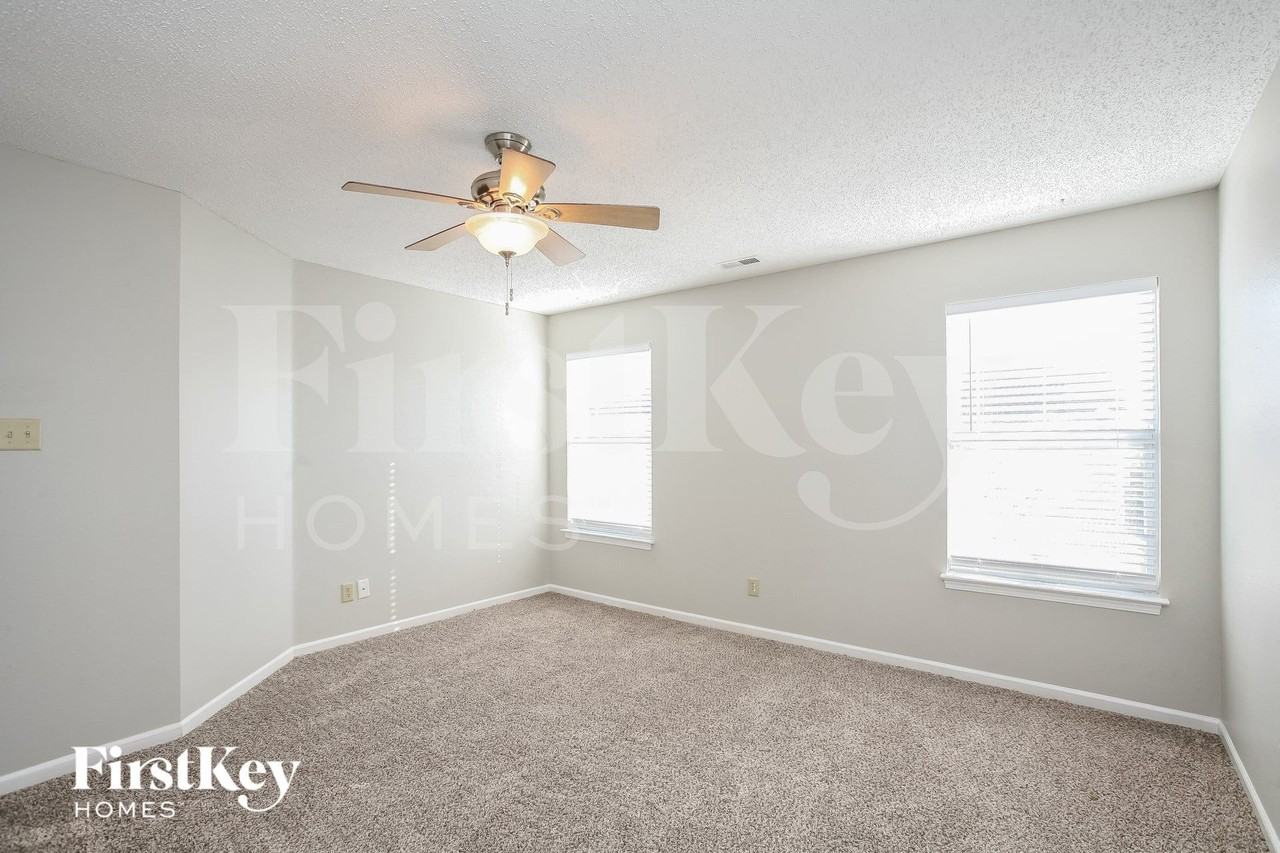 6647 Stanhope Way - Photo 7 of 15