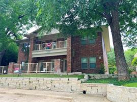 featured image of 420 W Franklin St #10
