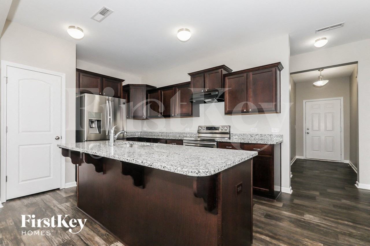 12562 Garron Rd - Photo 6 of 15