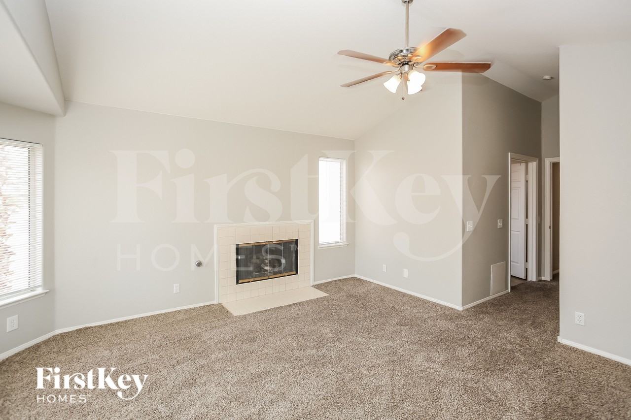 7841 Cocoa Beach Cir - Photo 4 of 15