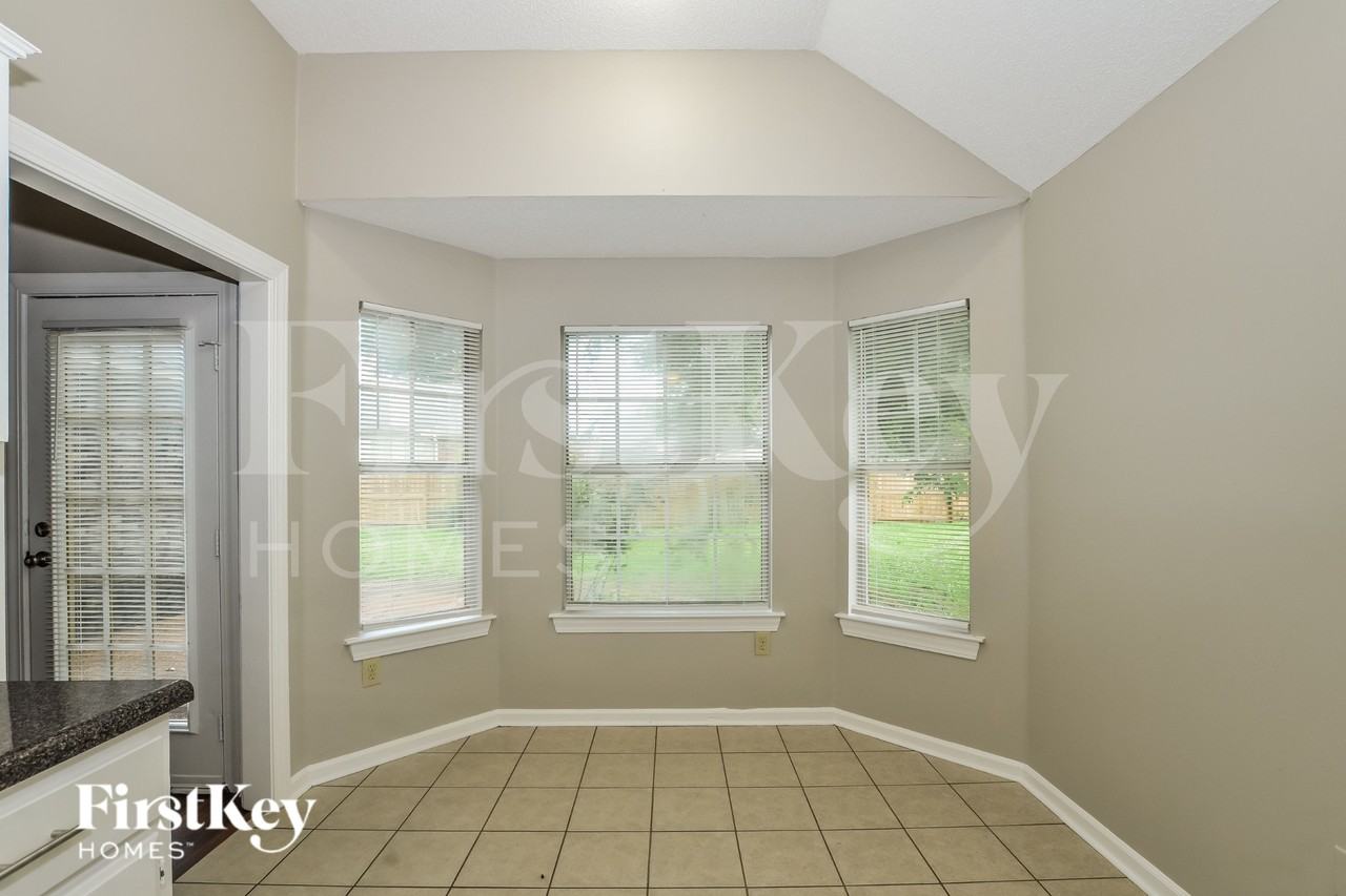 5340 Stephen Forest Cv - Photo 6 of 19