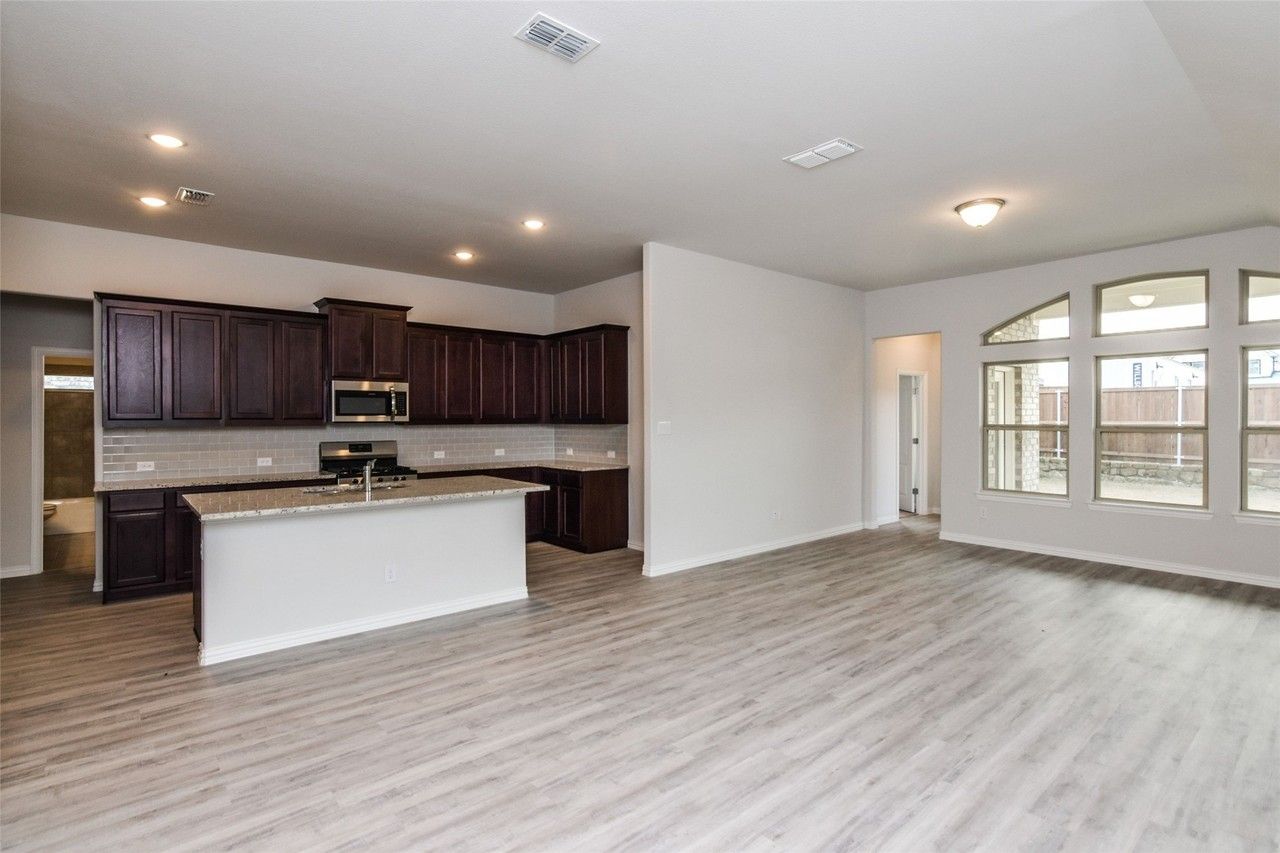 16600 Hidden Cove Dr - Photo 5 of 23