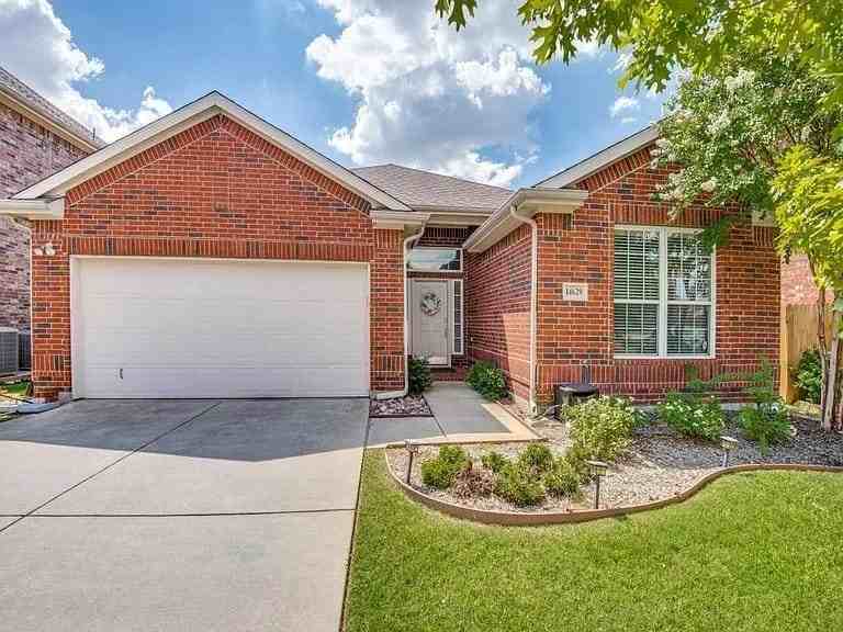 14629 Crystal Lake Dr