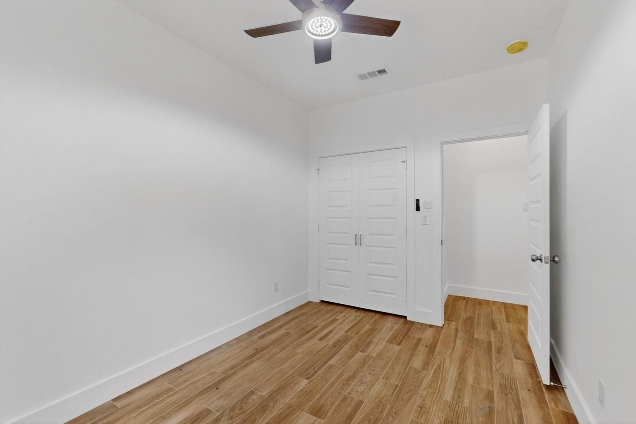 707 Fuller St #C - Photo 5 of 12