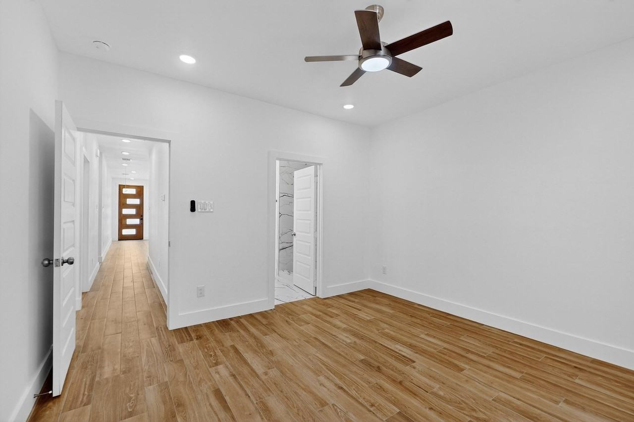 707 Fuller St #C - Photo 6 of 12