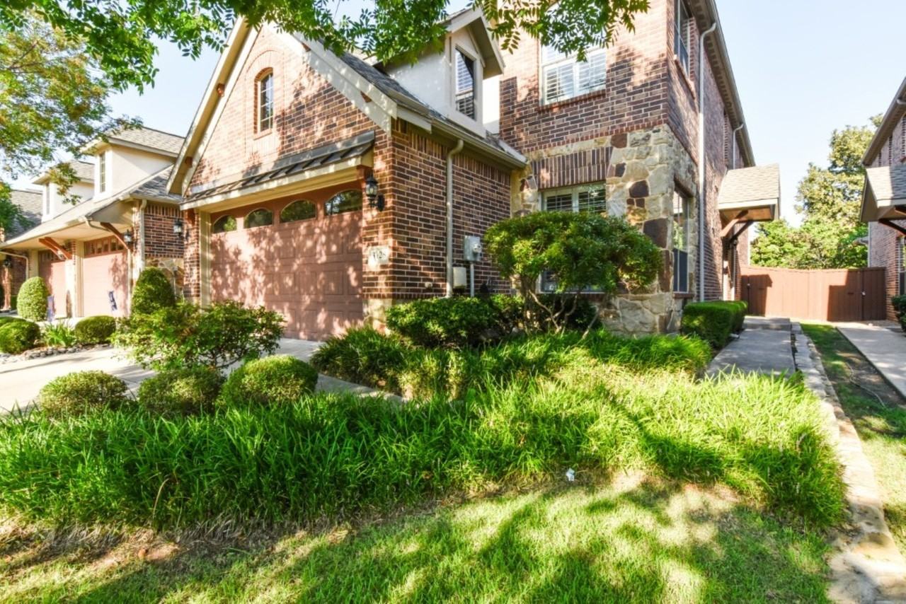 3128 Bloomfield Ct - Photo 2 of 31
