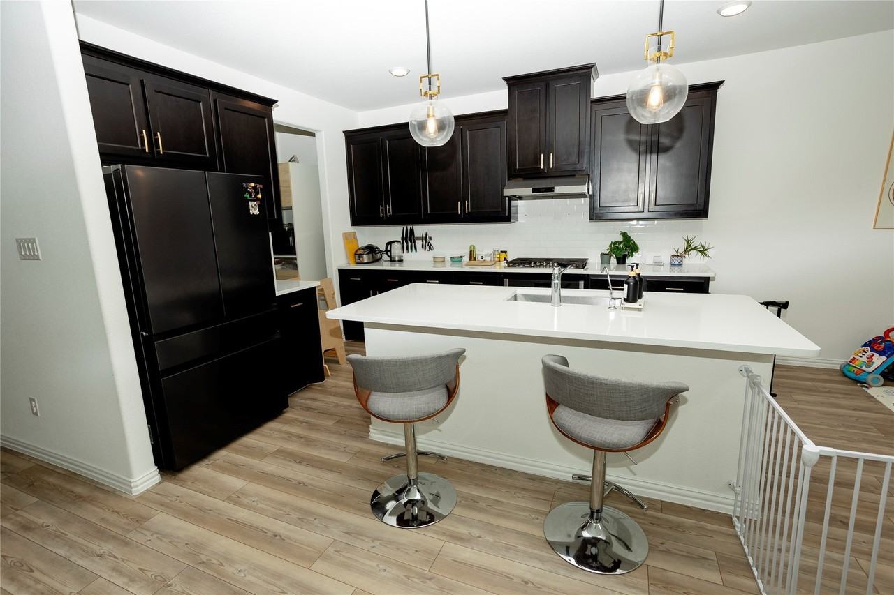 1308 Porizek Pl - Photo 4 of 17