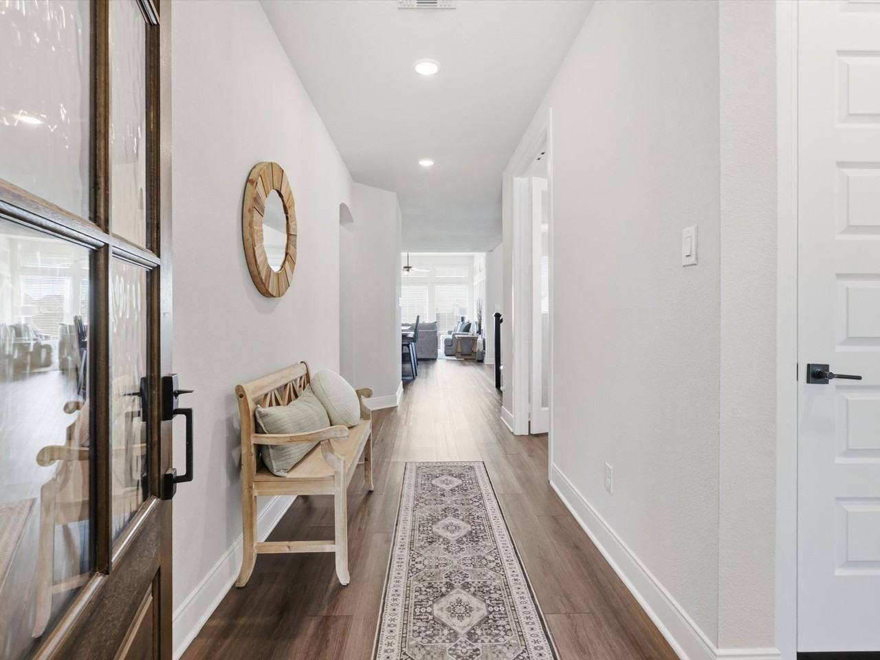 603 Crystalview Dr - Photo 3 of 33