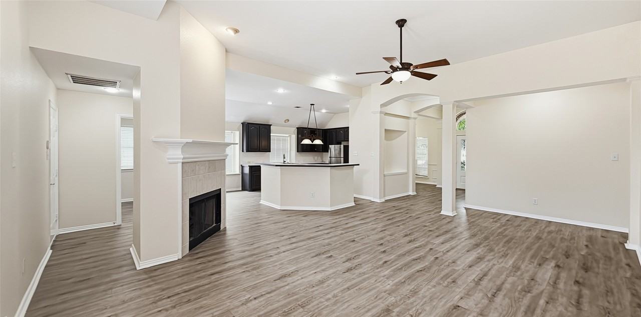 502 Overhill Dr - Photo 2 of 23