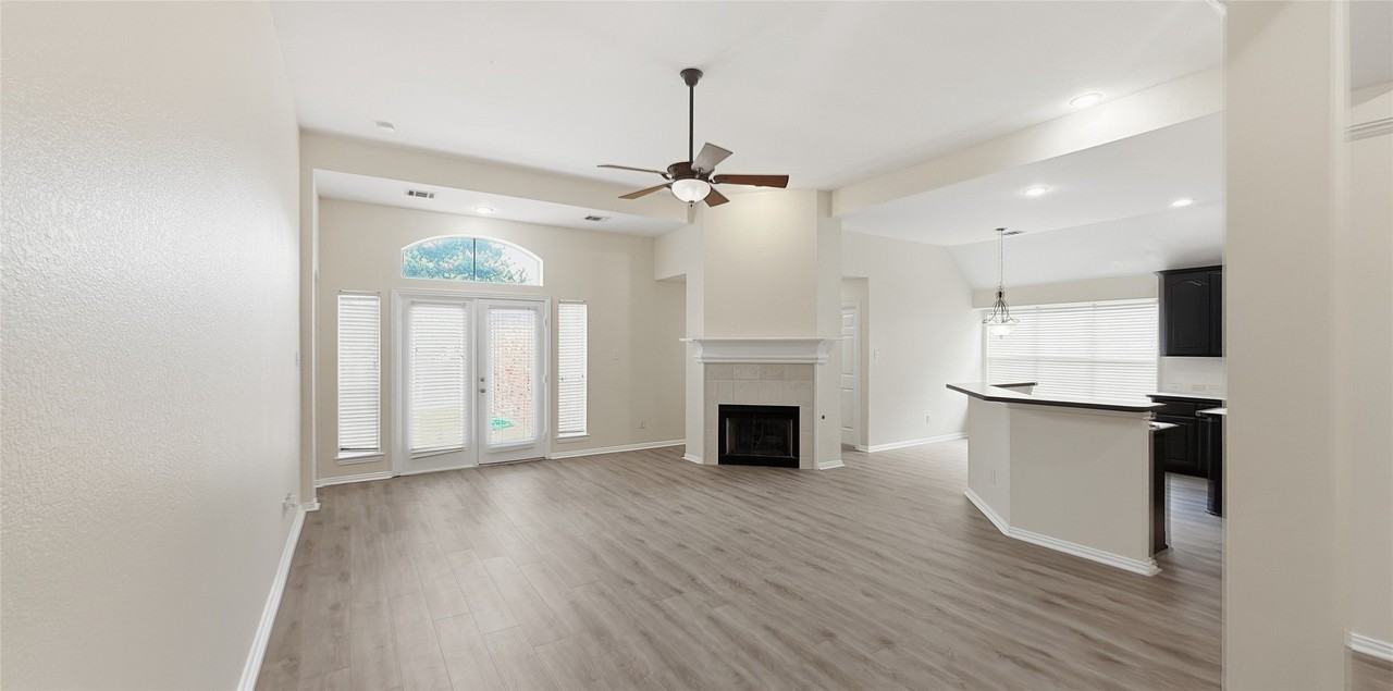 502 Overhill Dr - Photo 3 of 23