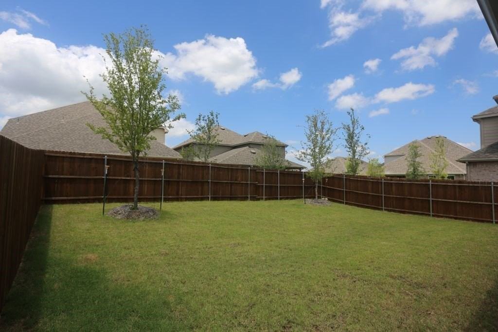 3412 Marginal Dr - Photo 2 of 36
