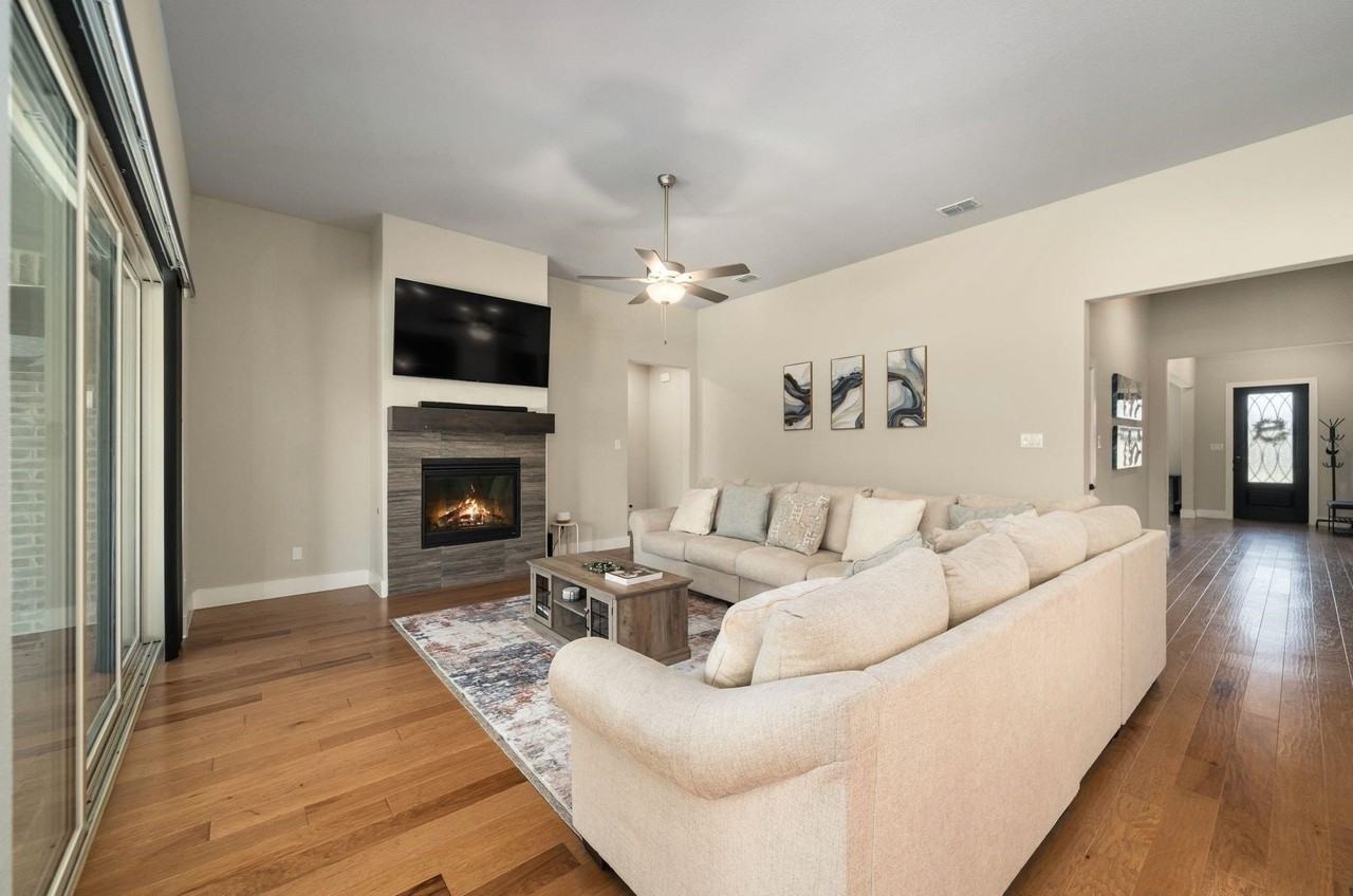 3621 Platte River Trl - Photo 4 of 30