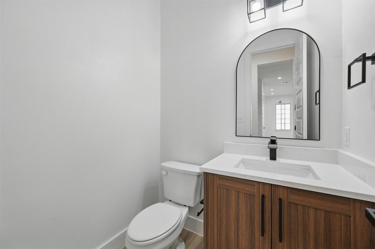 3445 Sanjeev Dr - Photo 2 of 11