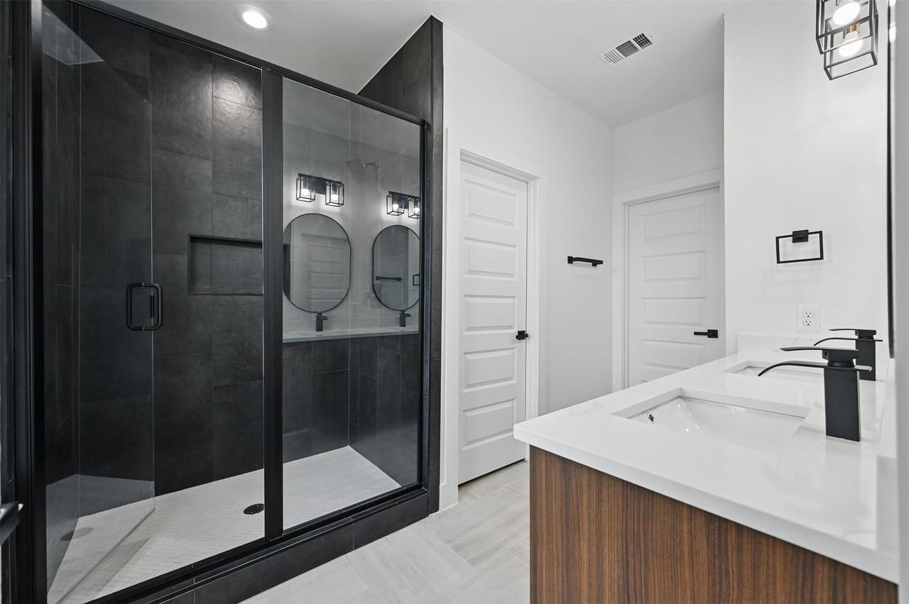3445 Sanjeev Dr - Photo 6 of 11