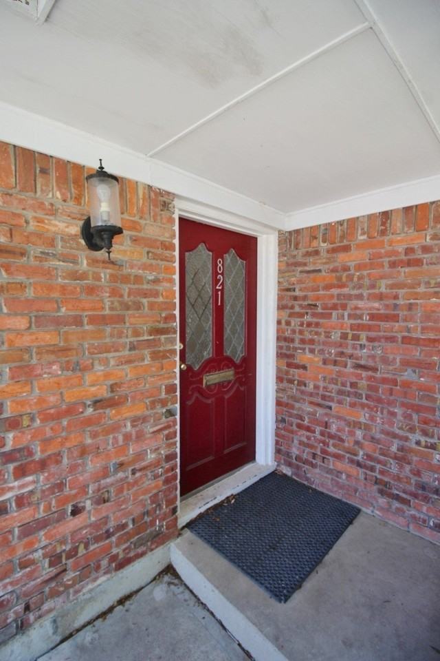 821 Rea Ave - Photo 2 of 28