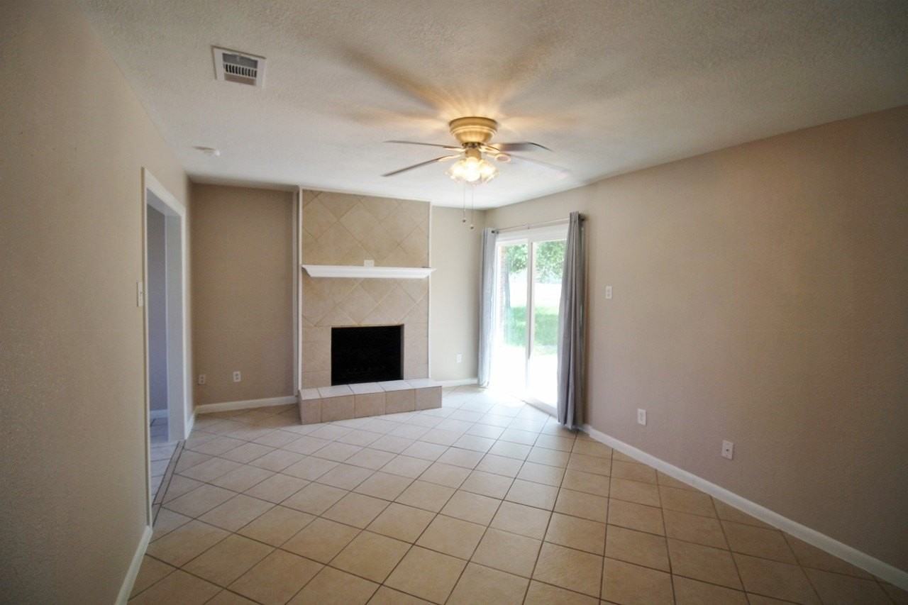 821 Rea Ave - Photo 7 of 28