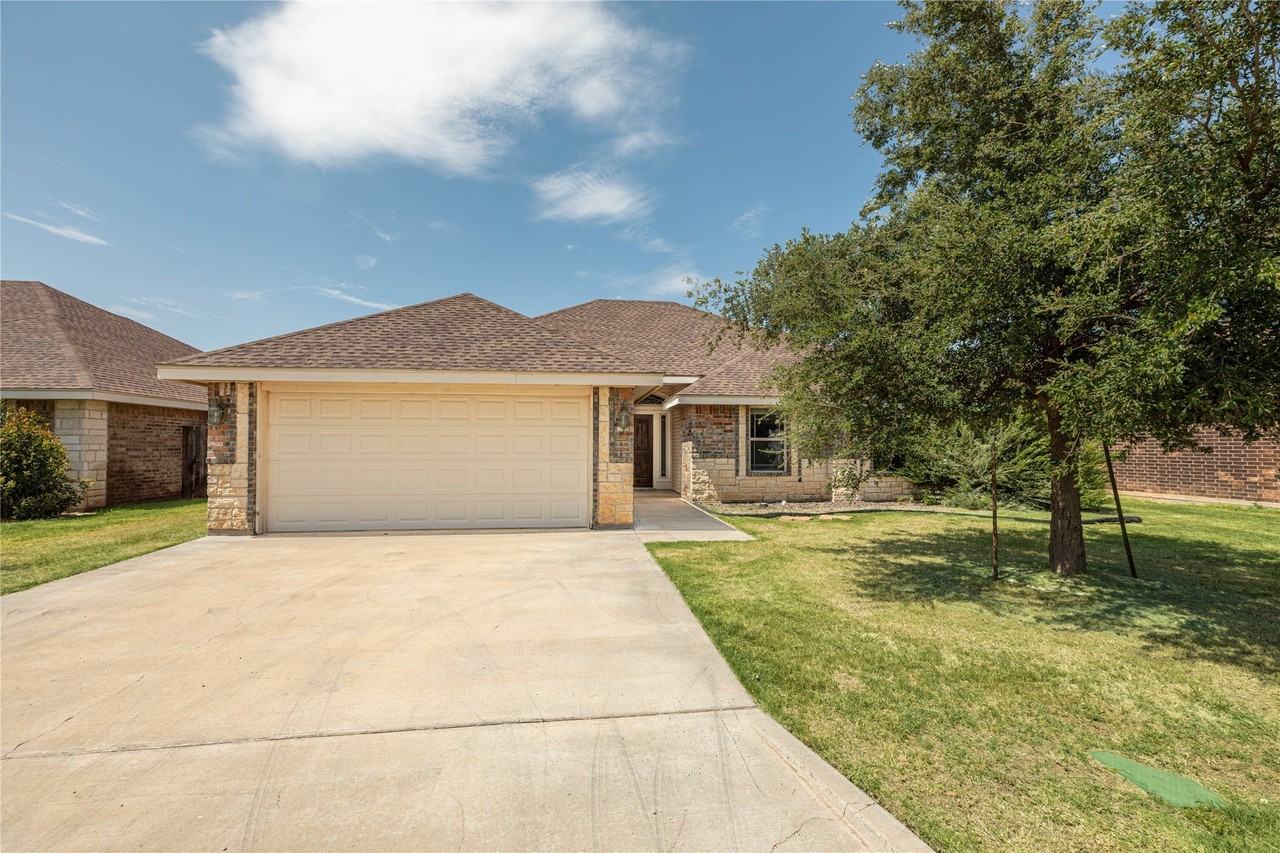 1326 Briar Cliff Path - Photo 7 of 40