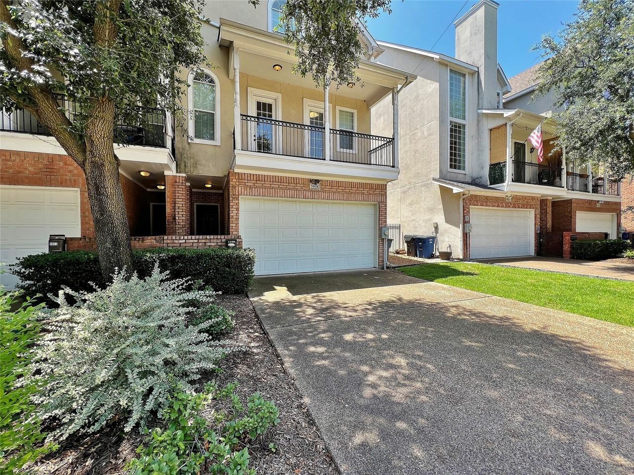 5808 La Vista Dr - Photo 3 of 24