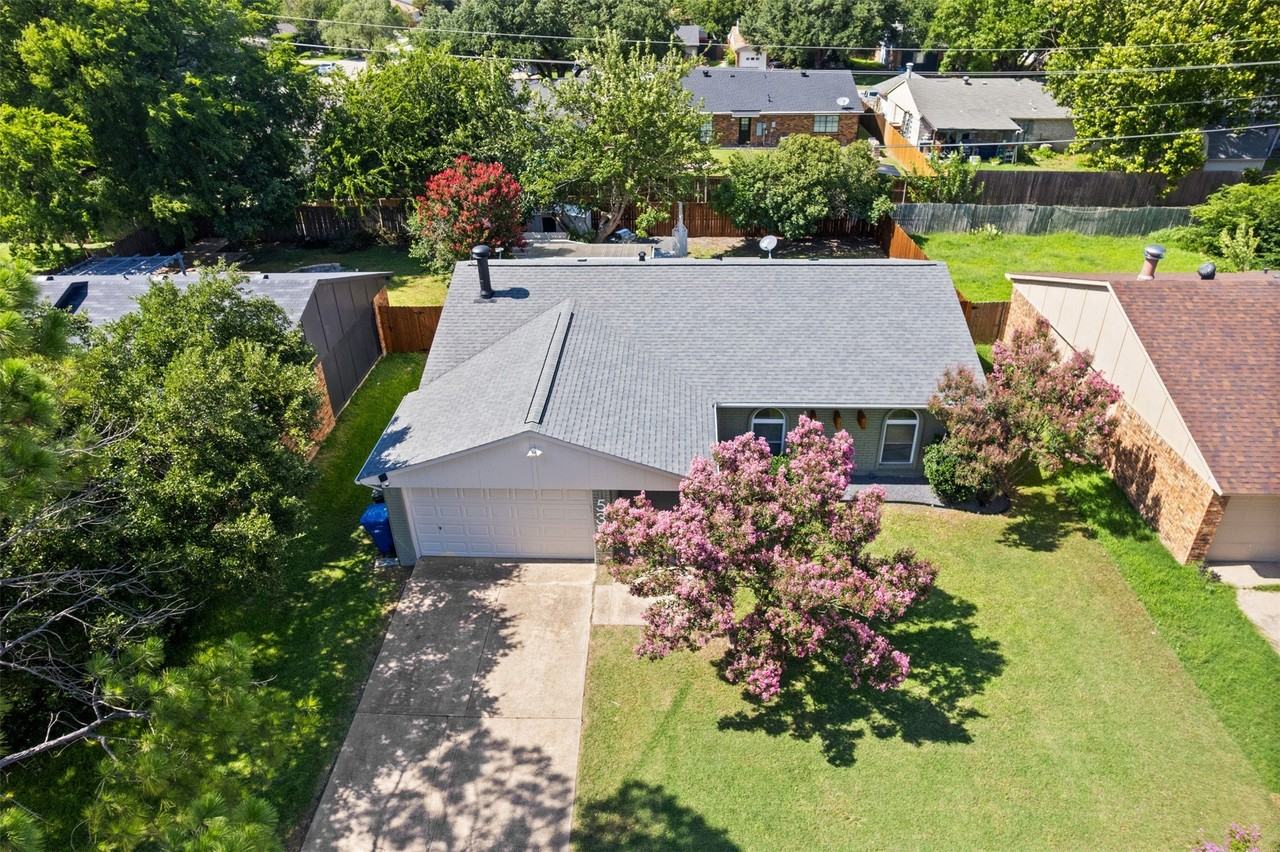 5325 Strickland Ave - Photo 5 of 40