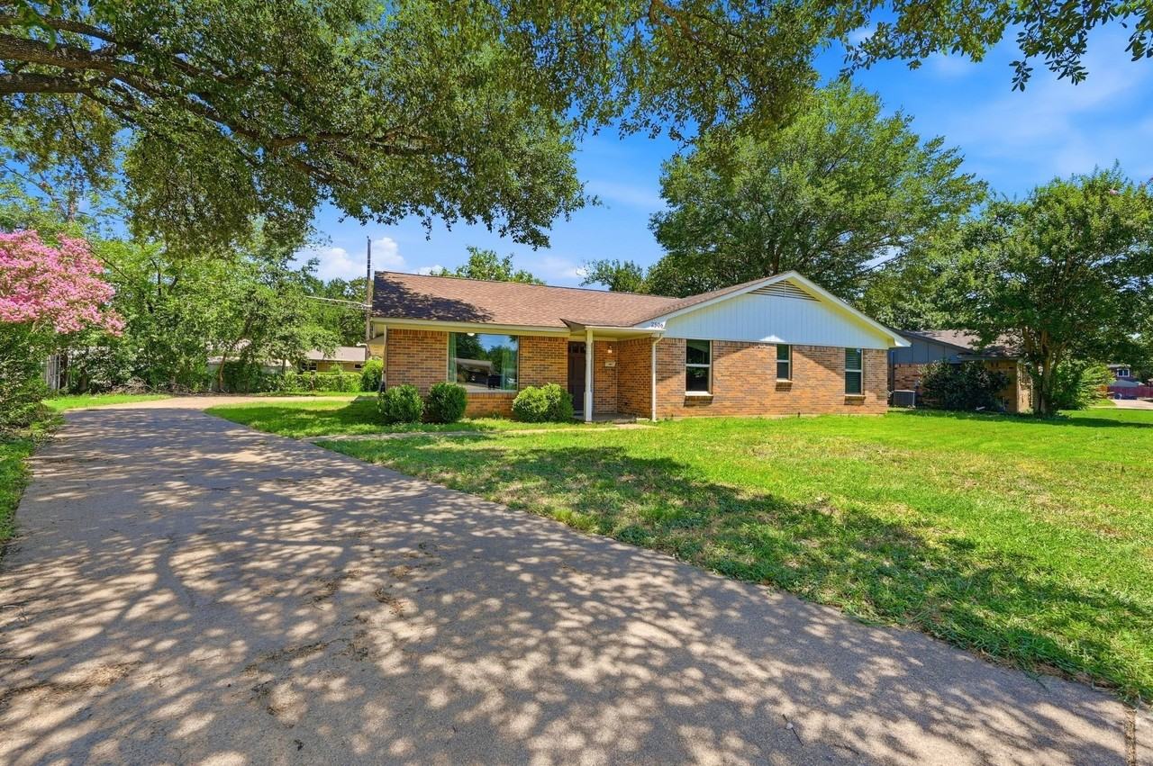 2506 Glen Ct - Photo 2 of 22