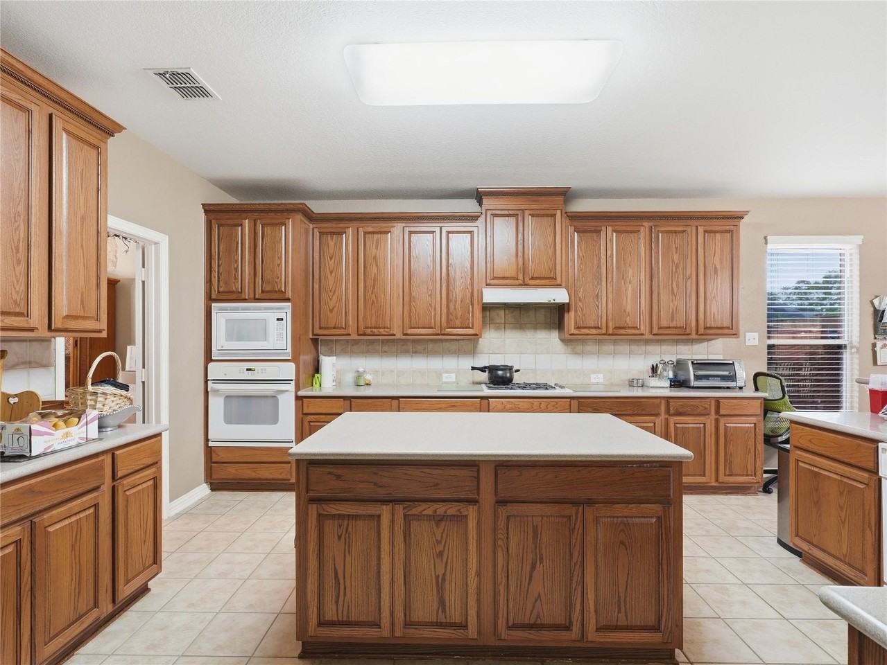 10002 River Bend Dr - Photo 4 of 22