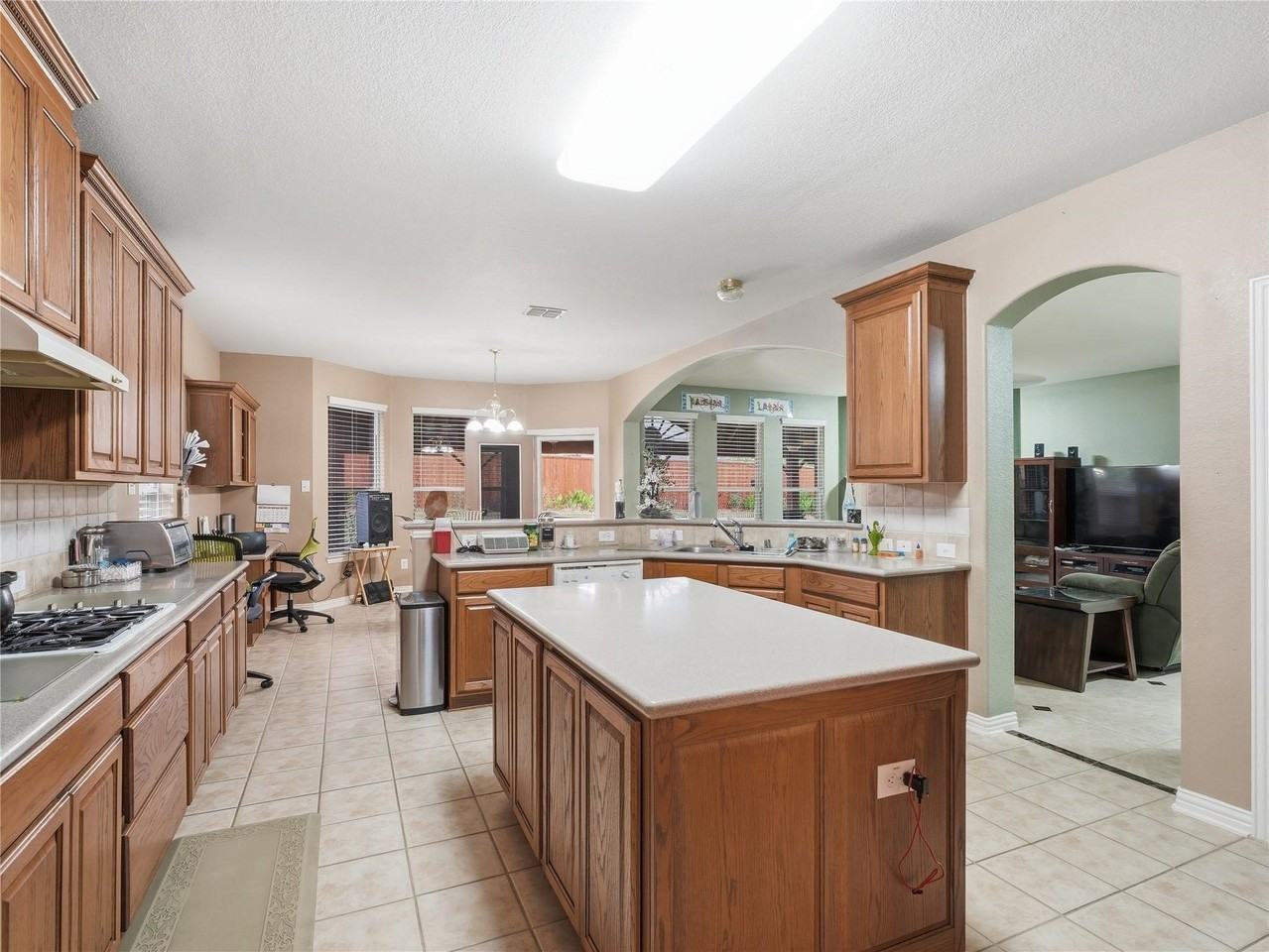 10002 River Bend Dr - Photo 5 of 22