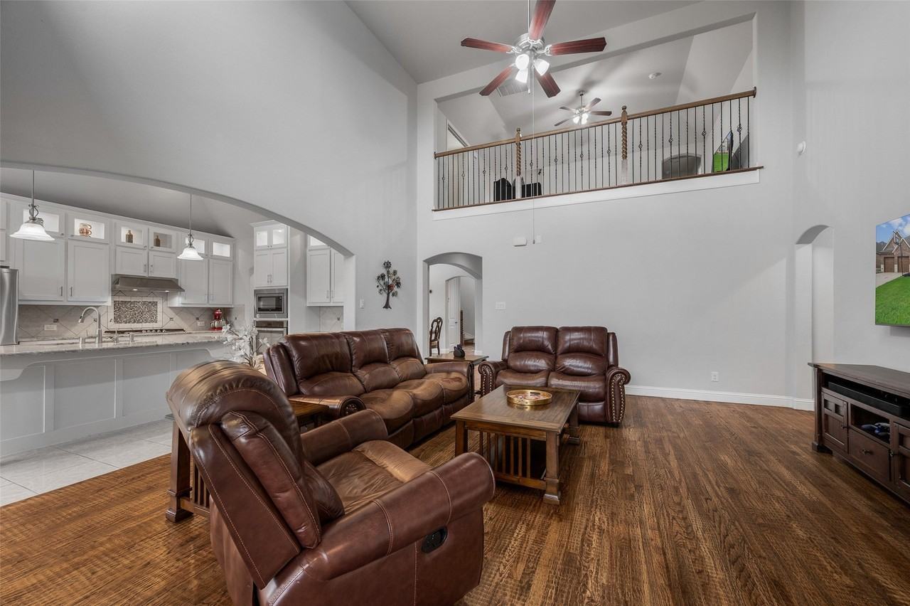 2408 Waterbend Dr - Photo 6 of 36