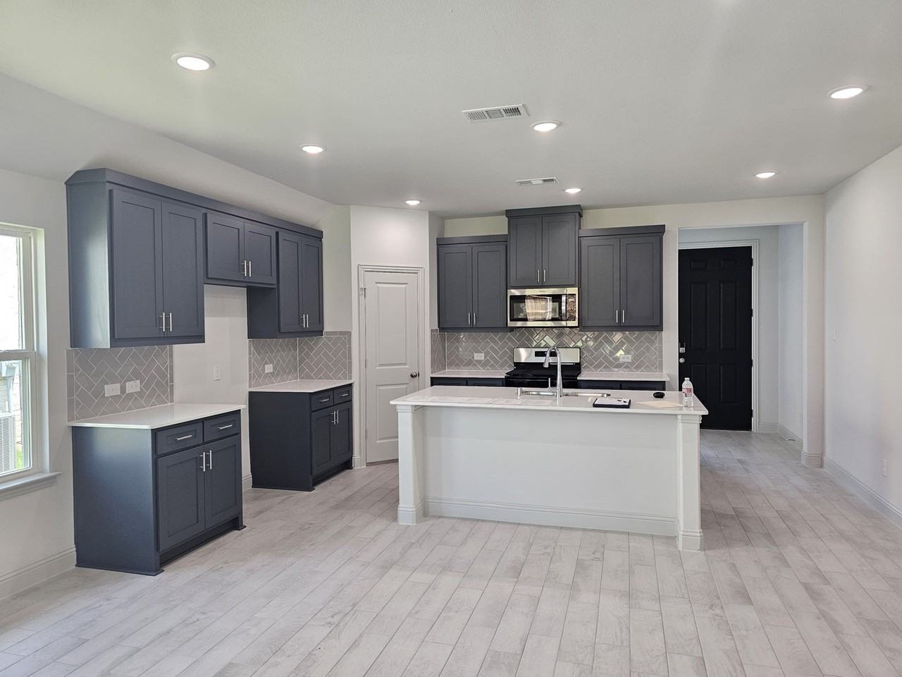 1208 Castiglione Ln - Photo 3 of 19
