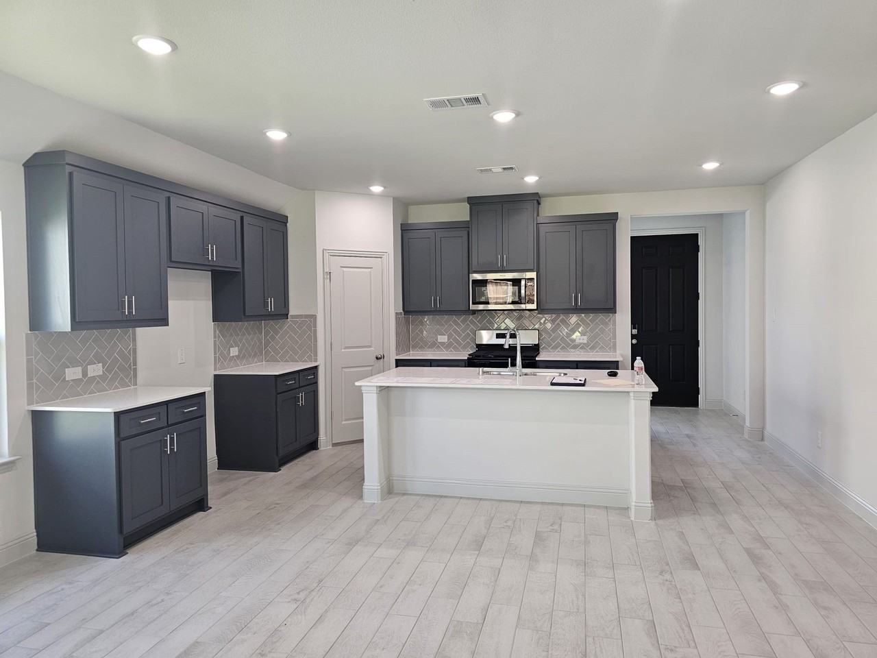 1208 Castiglione Ln - Photo 6 of 19