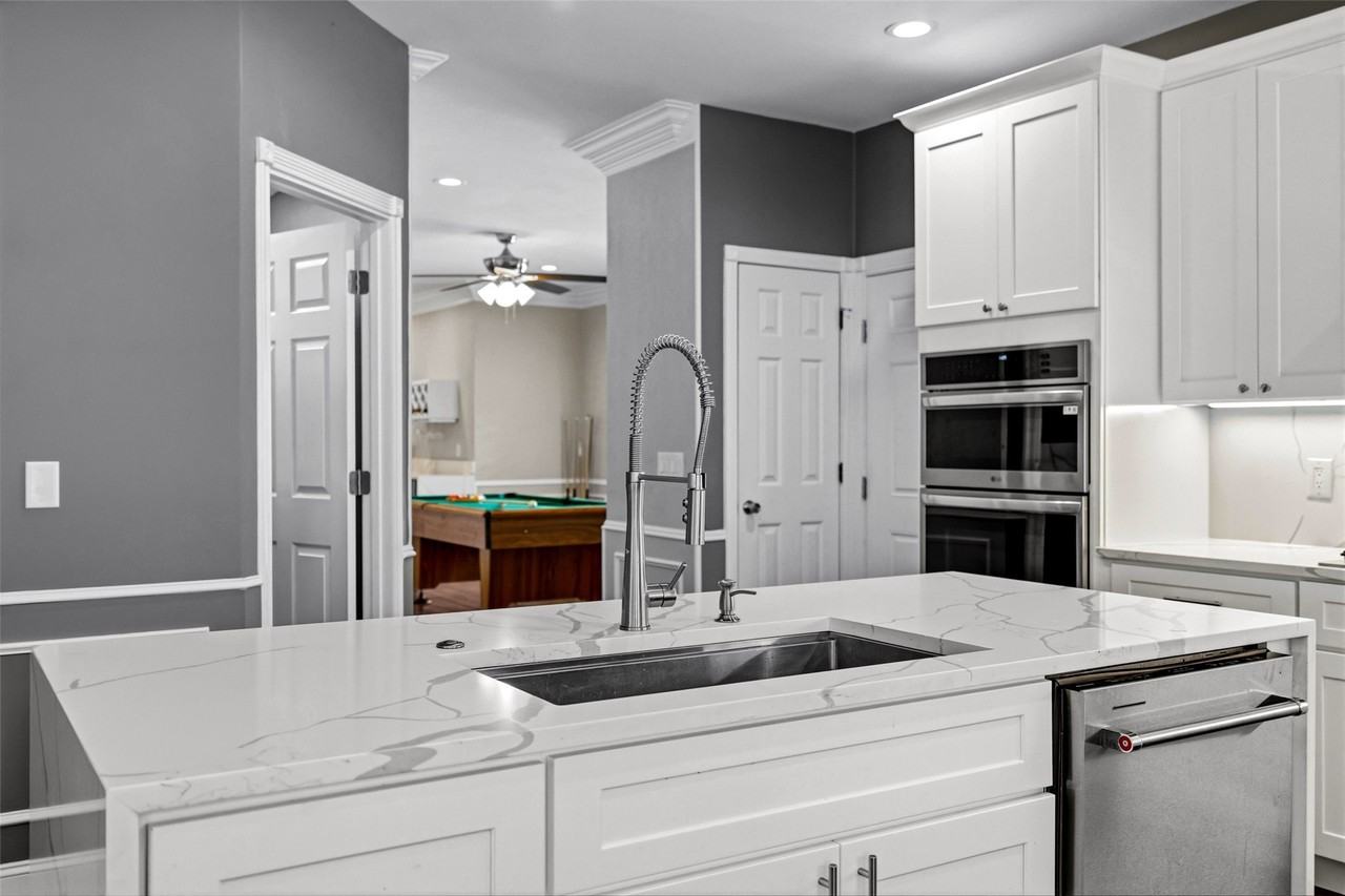 2705 Ithaca Ct - Photo 4 of 26