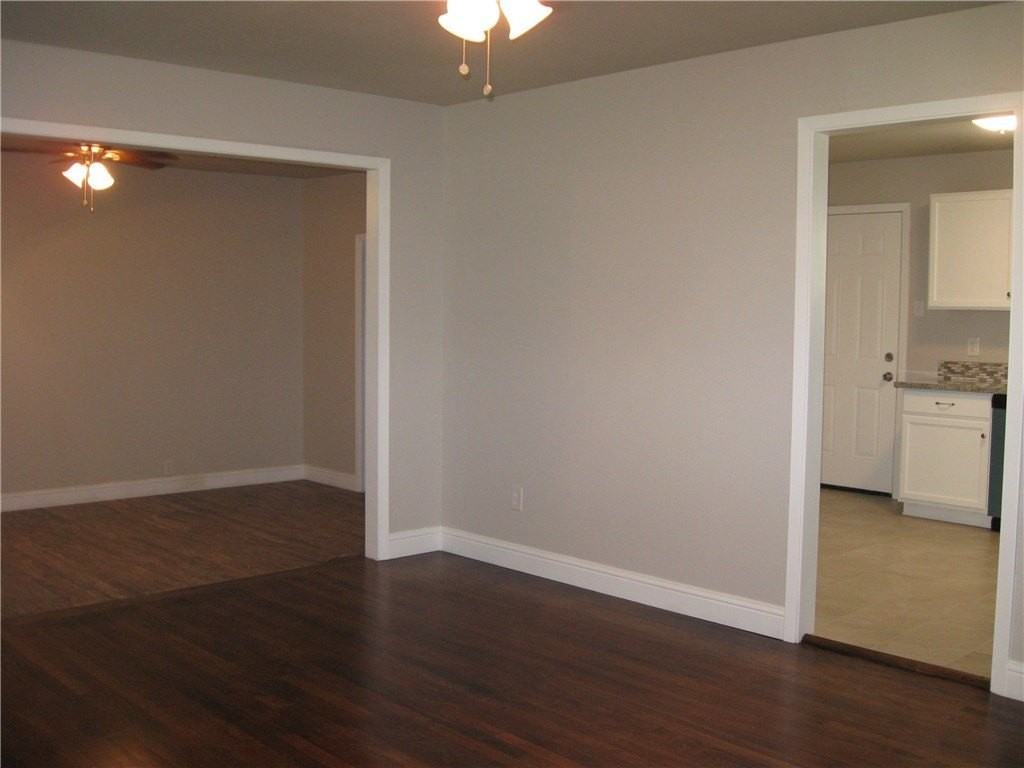 12112 Bellafonte Dr - Photo 3 of 28