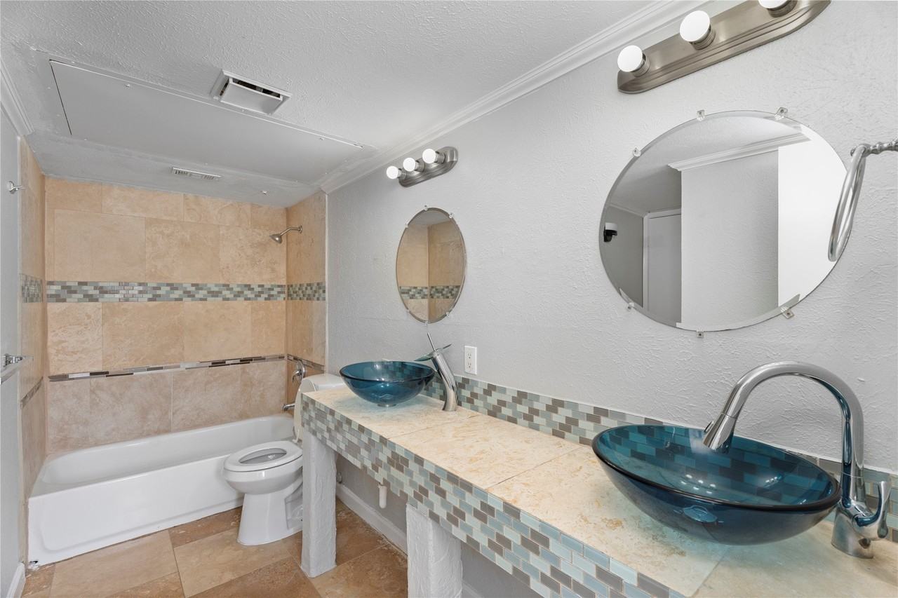 4436 Chapman St - Photo 6 of 17