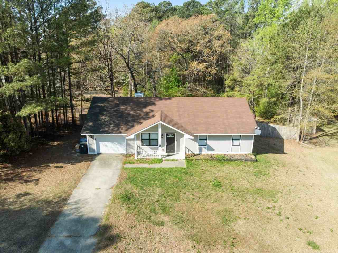 1908 Green Cir - Photo 2 of 20