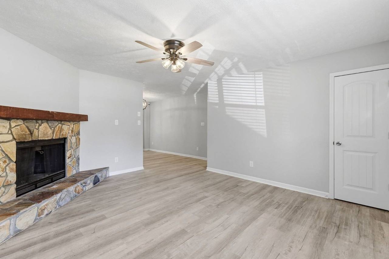 1908 Green Cir - Photo 4 of 20