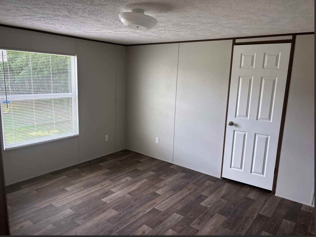 300 Pearl St #50 - Photo 2 of 7