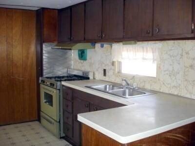 3008 Dennis Ct Ne - Photo 3 of 6