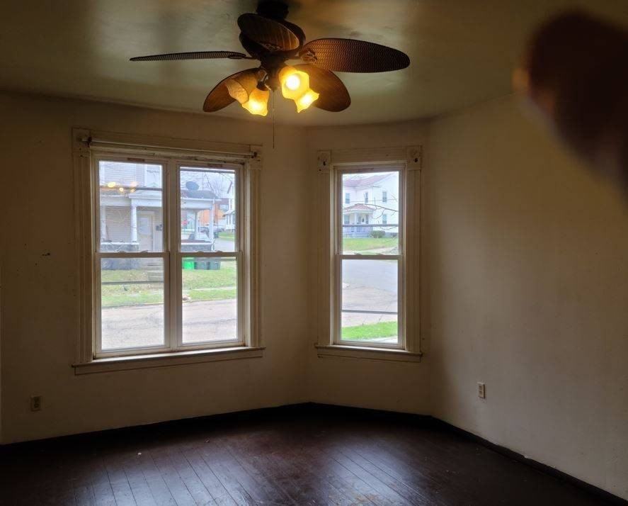 146 S Park Ave - Photo 5 of 6