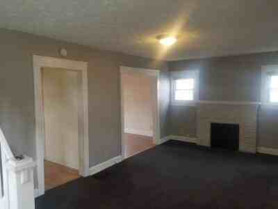 558 Neale SW Ave - Photo 3 of 4