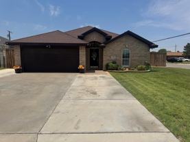 400 W Dengar Ave - Photo 1 of 1