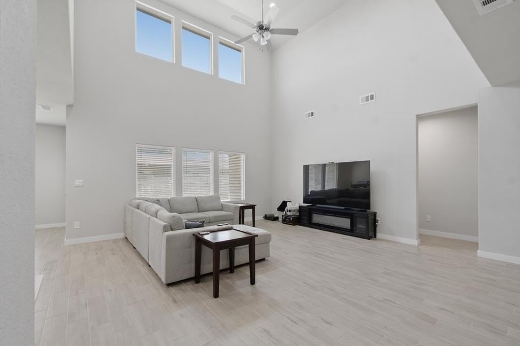 7203 Blue Meadow Rd - Photo 5 of 32