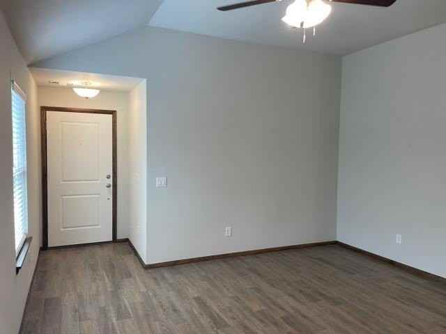 2525 Northcreek Ln - Photo 3 of 32
