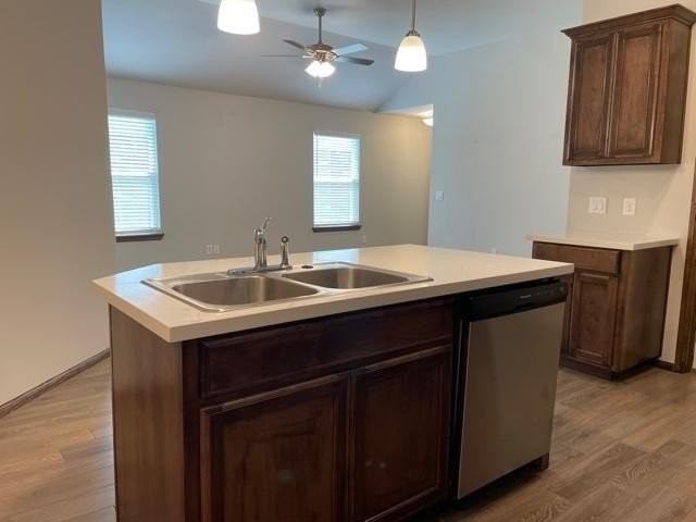 2525 Northcreek Ln - Photo 6 of 32