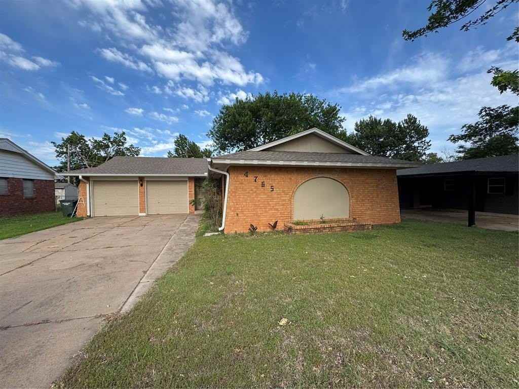4765 Spiva Dr - Photo 2 of 16