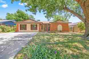 1037 Mobile Cir - Photo 1 of 1