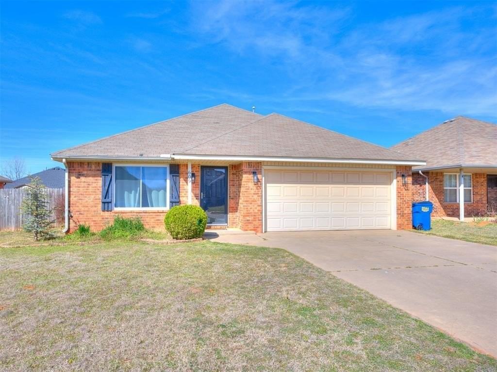 609 E Linden Ln