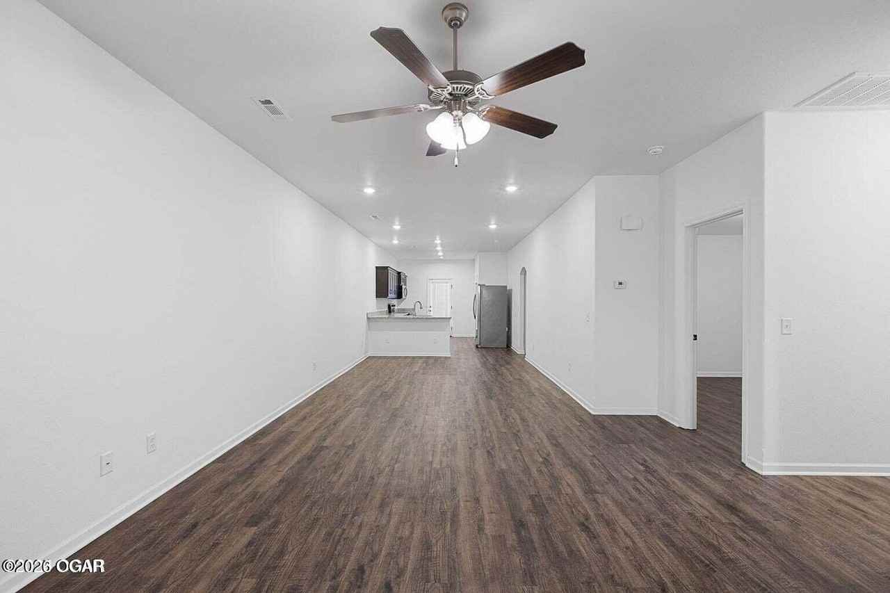 609 Short Leaf Ln - Photo 2 of 19