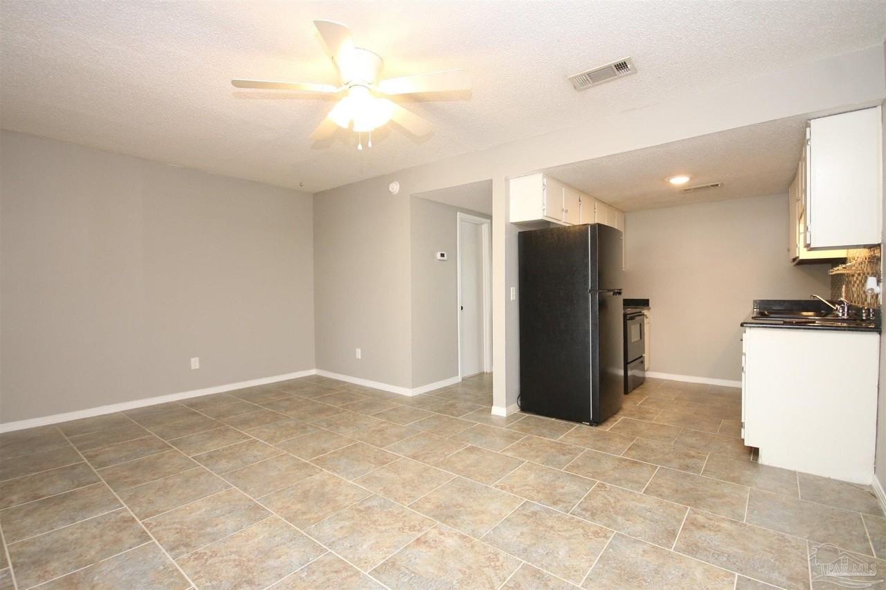 416 Waycross Ave - Photo 6 of 19