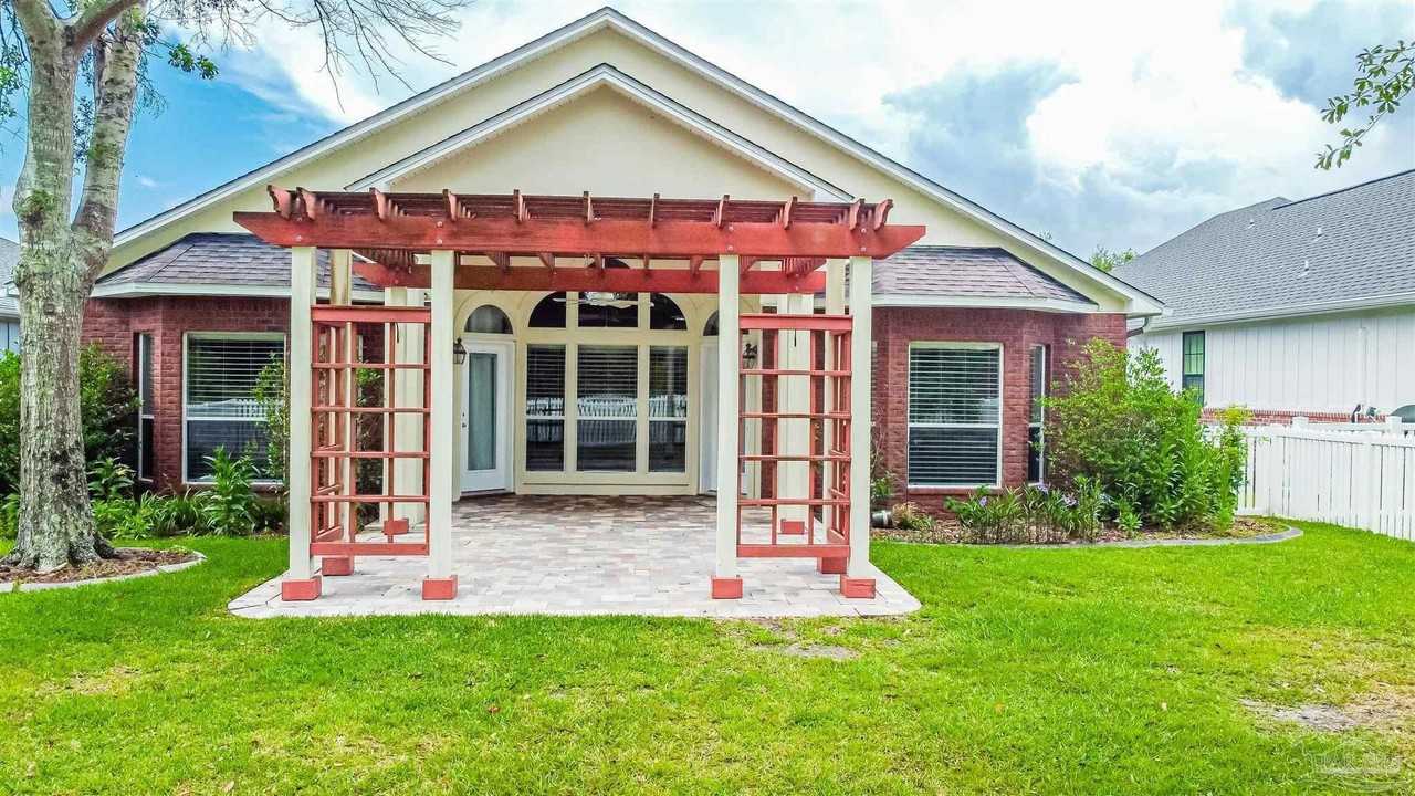 5805 Dunbar Cir - Photo 4 of 37